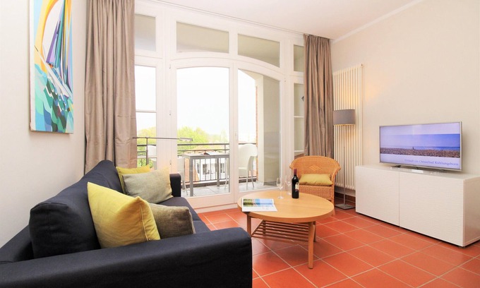 Kuehlungsborn Apartment | Waldhaus WE 18: modern 2-room apartment close to the beach