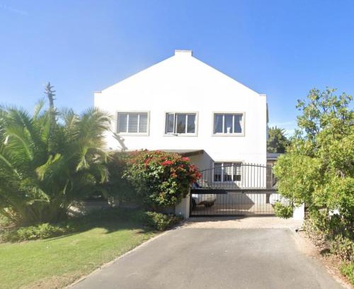Flamingo Vlei Apartment | WaleTale Dolphin Blue Sleeps 2