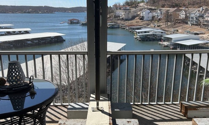 Village of Four Seasons Condo | Walk-IN Unit Waterfront- 2 Bed/2 Bath -Sleeps 6- Wifi