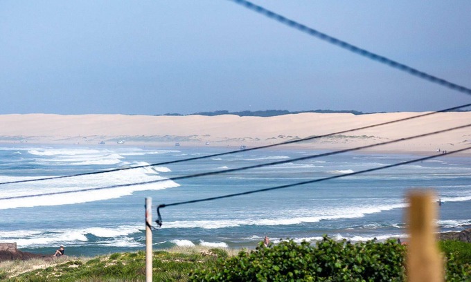 Anna Bay House | Walk on Birubi, 1/40 Ocean Ave - WIFI, Boat Parking & Water Views