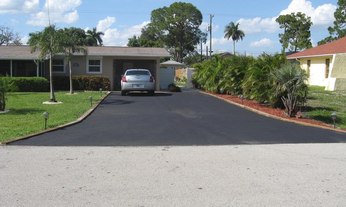 Naples Park Apartment | Walk, Ride or Bike to the Beach