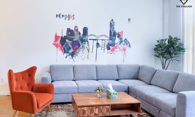 Downtown Memphis Apartment | Walk to Attractions Modern Loft with Private Patio