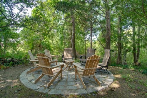East Chop Apartment | Walk to Beach and Lighthouse Oak Bluffs Studio!