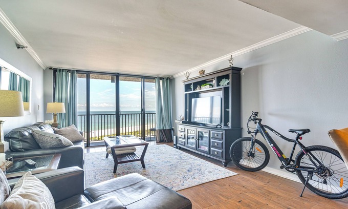 Clearwater Beach Apartment | Walk to Beach & Eats: Condo w/Pool in Clearwater!