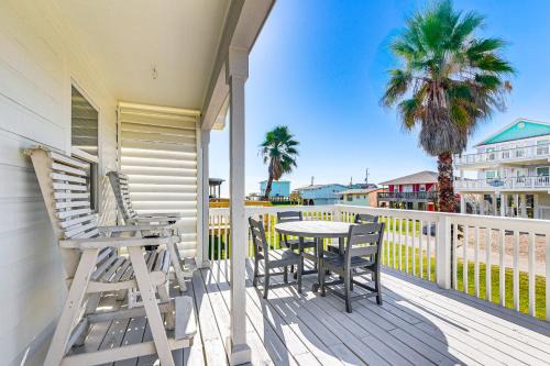 Surfside Beach House | Walk to Beach Modern Farmhouse in Surfside Beach!