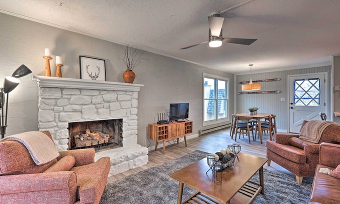 Beech Mountain Condo | Walk to Chair Lift: Beech Mountain Condo
