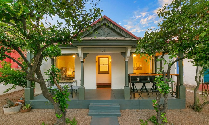 Iron Horse House | Walk to Downtown, 4th ave and more. Mins to EVERYTHING!