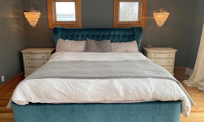 Lower Arapahoe House | Walk to downtown, CU & Chautauqua - Spacious, Updated, Charming, House
