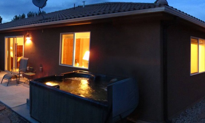 Moab Condo | Walk to Downtown! Private Hot Tub, Fireplace, Indoor Pool