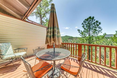 Ruidoso Apartment | Walk to Dtwn Ruidoso Mtn-View Condo with Pool!