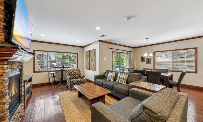 South Lake Tahoe House | Walk to Gondola, Lake, Casinos, A/C | Tahoe Woods #201