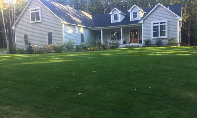 Kennebunk House | Walk to Kennebunkport and Kennebunk beaches. Very private.