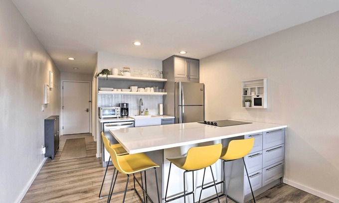 Frisco Apartment | Walk to Main St: Modern Frisco Studio!