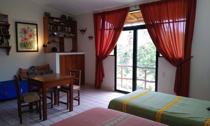 Ixtapa - Zihuatanejo Villa | Walk to Playa la Ropa and lots of great restaurants!