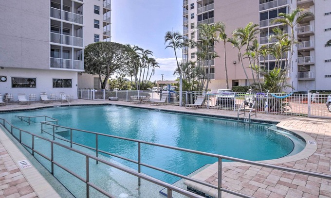 Bonita Springs Apartment | Walk to Public Beach Access: Bonita Springs Gem!