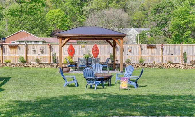 Damascus Cottage | Walk to River & Trails: Cozy Damascus Cottage!