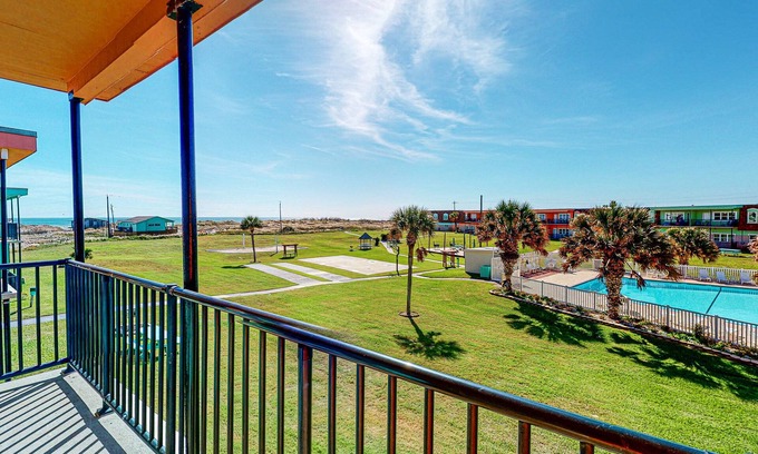 Sand Point Condo | Walk to Sandfest , Shared Pool, Board Walk to Beach, Gulf Views