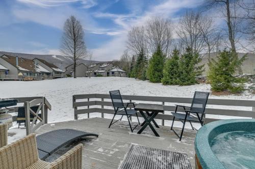 Windham House | Walk to Ski Lift Family-Friendly Windham Townhome
