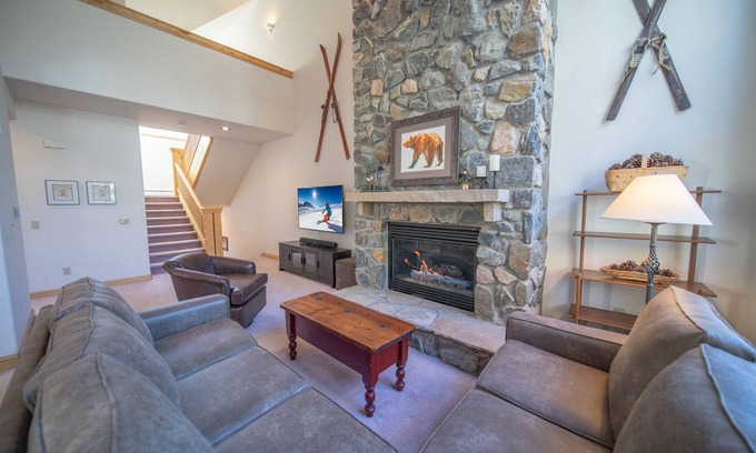 Mountain House House | Walk to ski slopes! Private hot tub and garage!