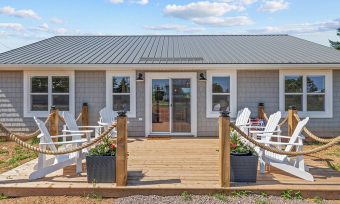 Darnley Cottage | Walk To Stunning Beach- Cottage With Hot Tub- Little Sandy Cottage Darnley PEI
