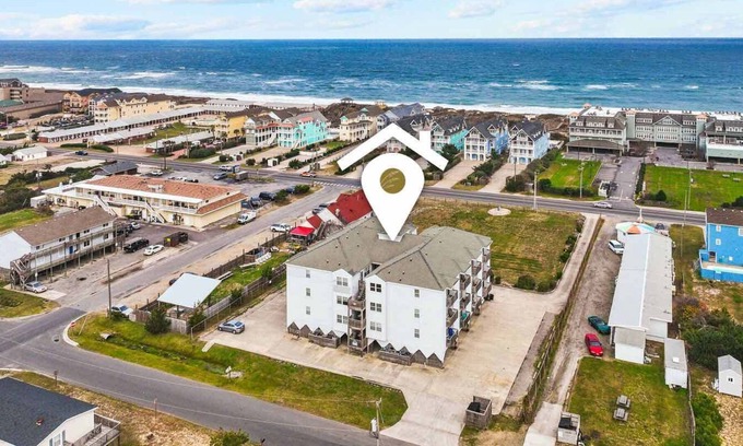 Kill Devil Hills Condo | Walk to the Beach. Close to Restaurants and The Wright Brothers Memorial.
