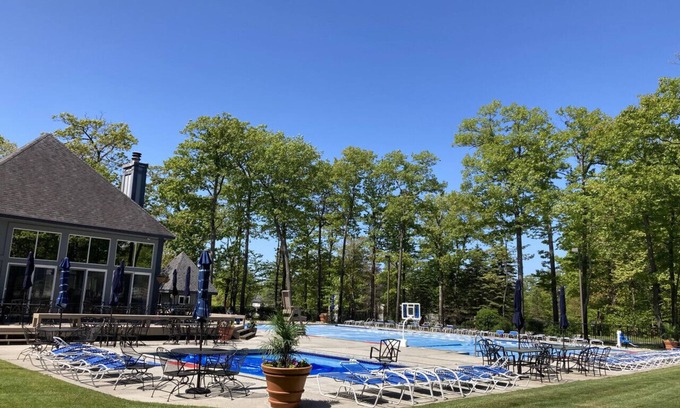 Jefferson Township House | πββοΈ Walk to the Pool, π² Relax in the Trees β Your Summer Escape Awaits! βοΈ