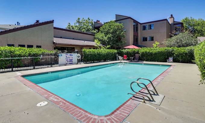 Reno/Tahoe Airport Condo | Walk to Virginia Lake: Reno Condo w/Balcony!