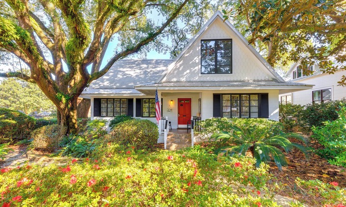 Fairhope House | Walkable Home Near Beach & Downtown Fairhope!