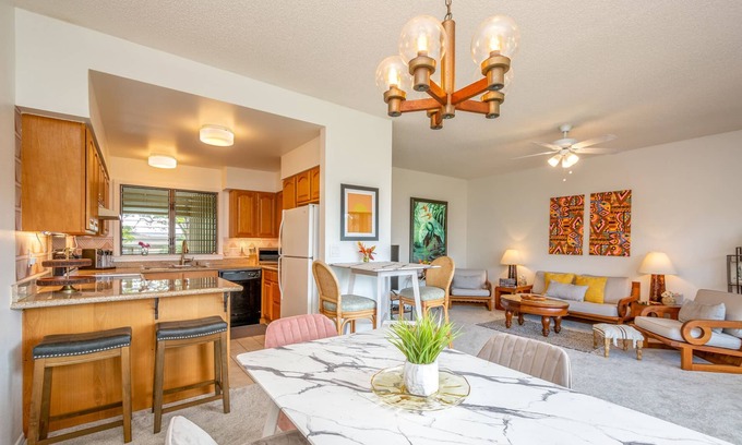 Wailua Condo | Walkable to town and Oceanfront with A/C!
