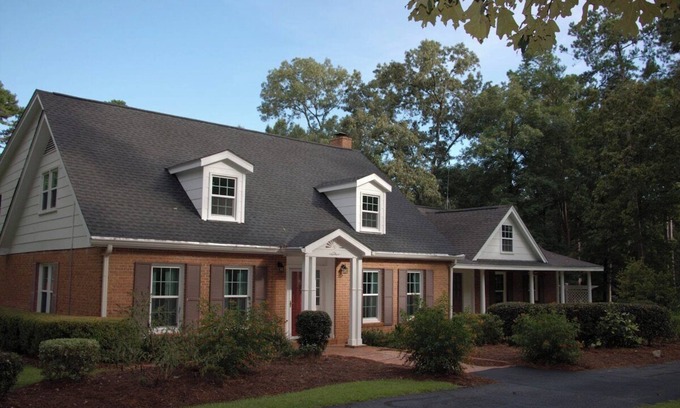 Tallahassee House | Walkabout on 9 parklike acres! Special Occasions-Weddings-Reunions