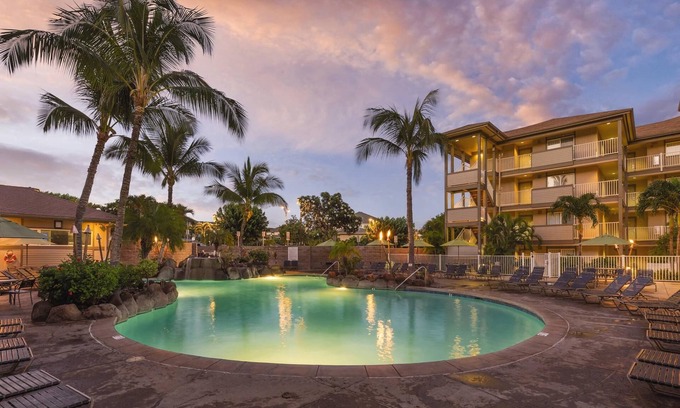 Kihei Resort | Walking distance to the beach (just across the road).