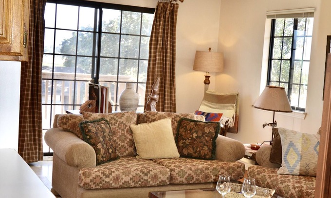 Solvang Other | Walking distance to Los Olivos on working ranch in wine country.