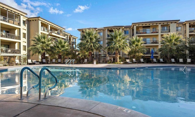 St. George Condo | Walking on Sunshine Ground Level