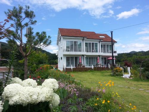 Gapyeong House | Walking Sky Pension
