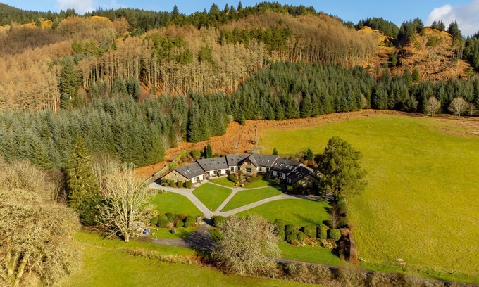 Slate Islands Cottage | Walled Garden Mews 7 - a mews cottage that sleeps 6 guests in 2 bedrooms