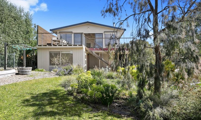 Anglesea House | Wallis by the sea I Pet Friendly