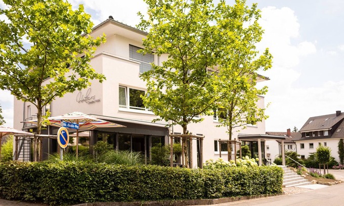 Efringen-Kirchen Hotel | Walsers Landhotel & Restaurant