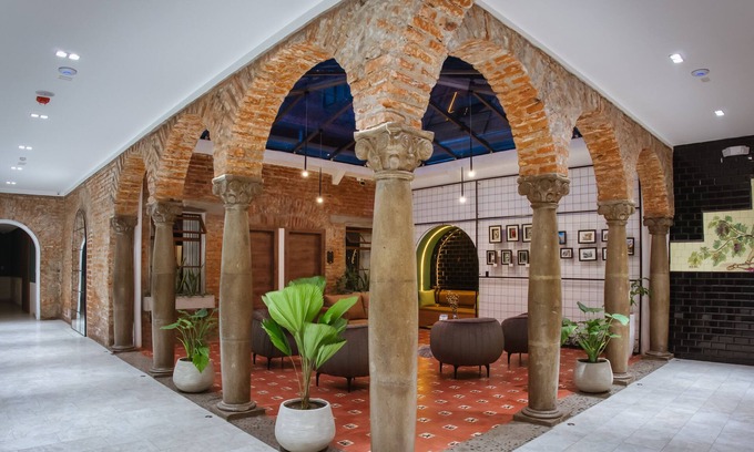 Chimborazo Province Hotel | Wanderlot- Hotel Plaza Central