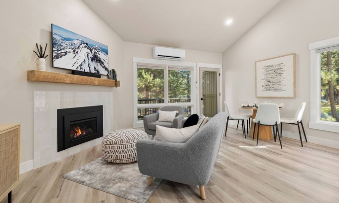 Century West Condo | Wanderlust Condo Bend - Mt Bachelor Village - BRAND NEW