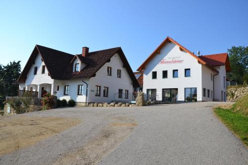 Pabneukirchen Hotel | Wanderreithof Heimelsteiner