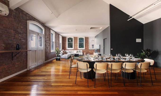 Melbourne Central Business District Apartment | Warburton's Loft