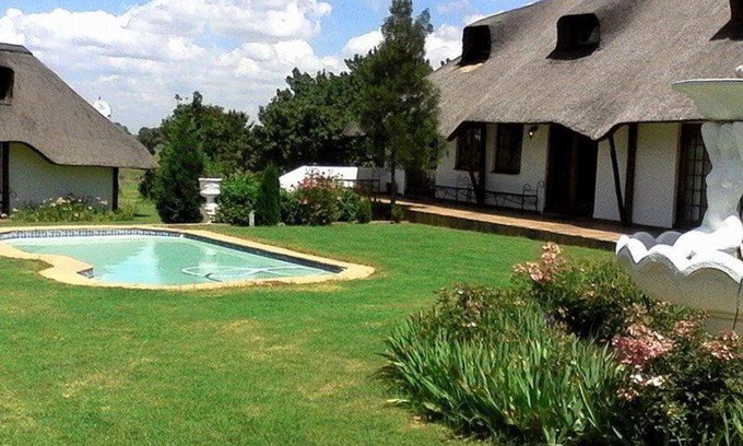 Dipaleseng House | Warembo Lodge