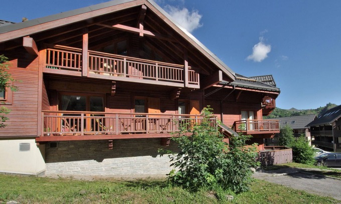 Valloire Apartment | Warm apartment 100 meters from the slopes. Large balcony in the sun!