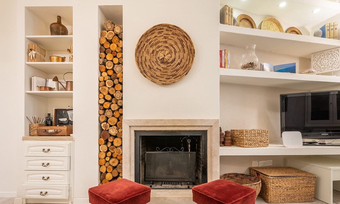 Historic Castle District House | Warm apartment in the heart of Cagliari
