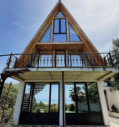 Makhinjauri House | Warm wave
