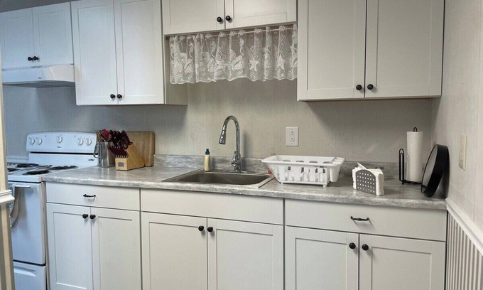 Berkeley Springs House | WarmHeart House near everything