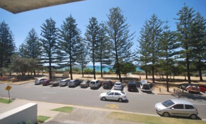 Burleigh Heads Apartment | Warringa - Unit 3 - Burleigh Heads
