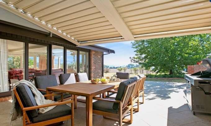 Berrima House | Warrington Park - country charm and spacious living