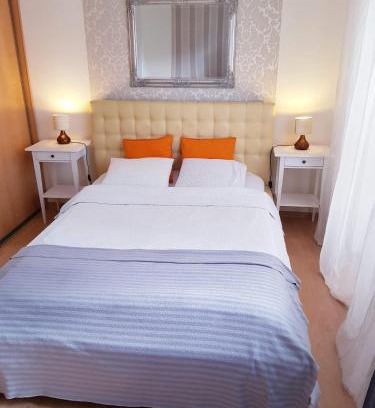 Centrum Apartment | Warsaw Center - Apartment near Central Railway Station