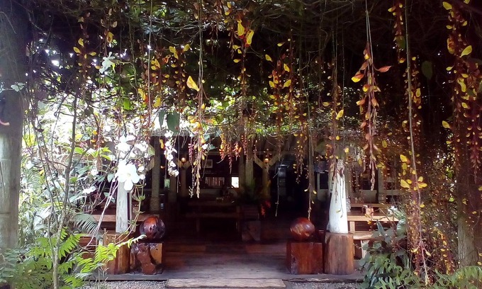 Candikuning Hotel | Warung Rekreasi Bedugul